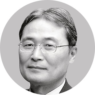 天野里司氏