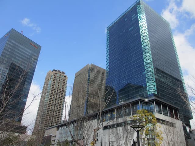 JLL 大阪オフィス市況、年末の大規模供給も短期間消化見通し