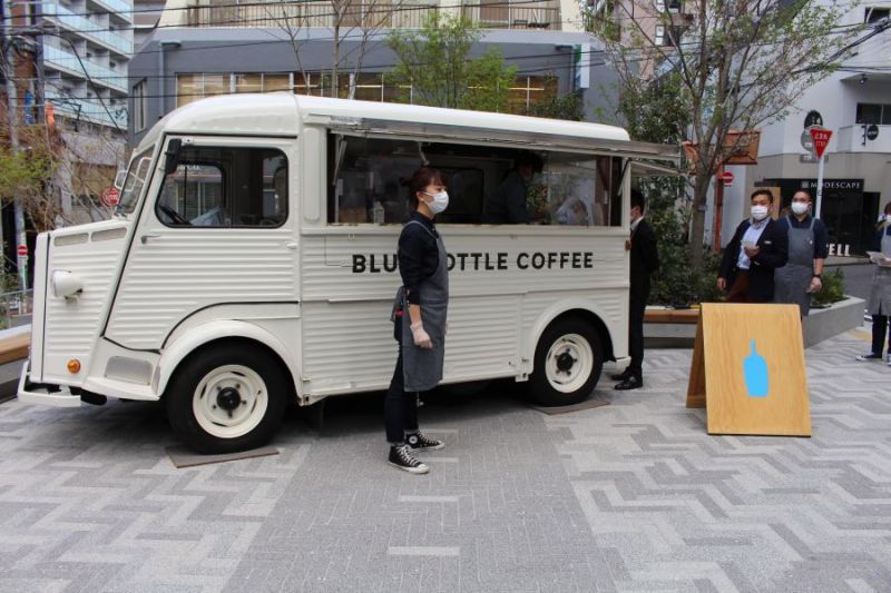 ブルーボトルコーヒーが配置したコーヒートラック