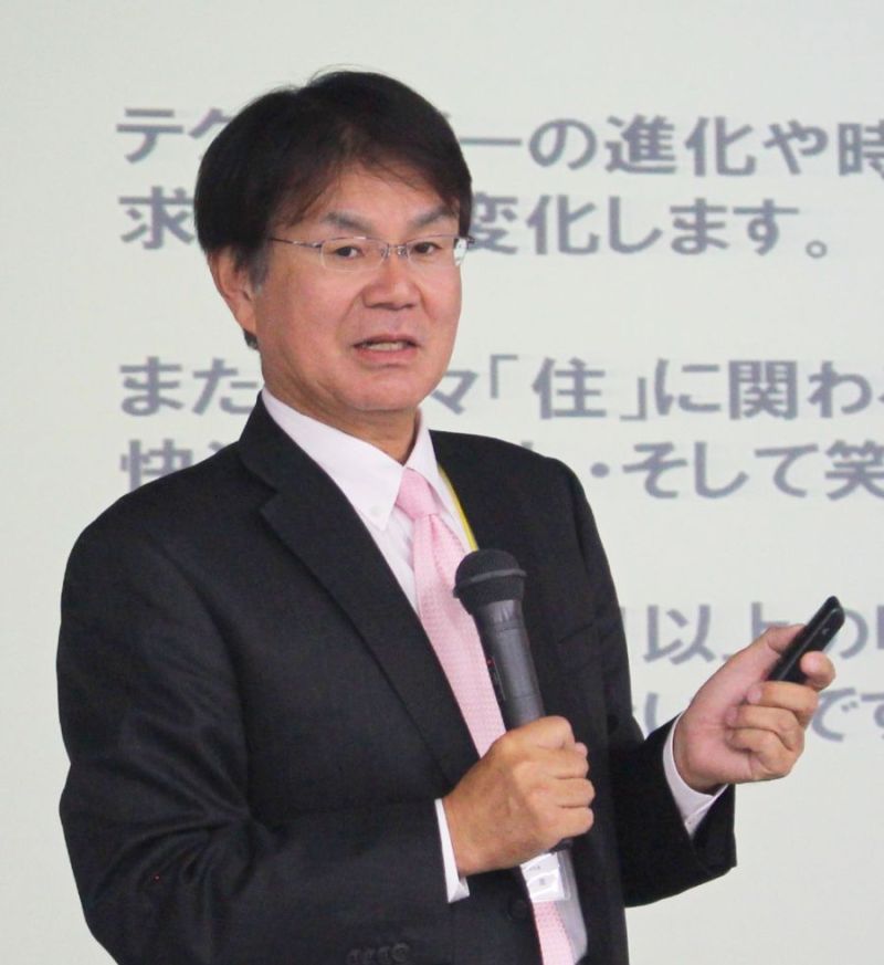 説明する増田社長