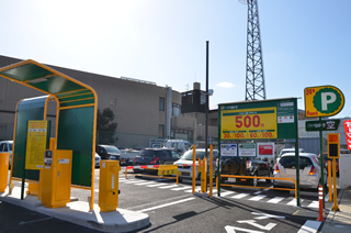 宝塚市駐車場に太陽光発電　照明電力すべてカバー　三井のリパーク