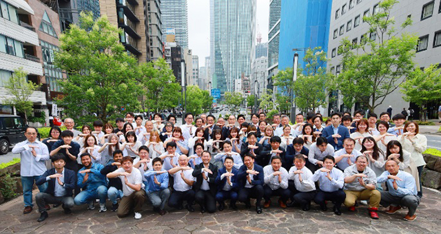 同社の本社勤務社員ら