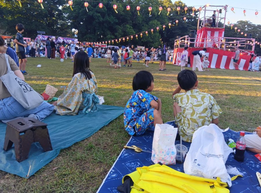 子どもの数が減っているとはいうものの、 お祭りともなれば多くの子供たちが集まってくる。 しかし、50年後はどうなっているだろうか。