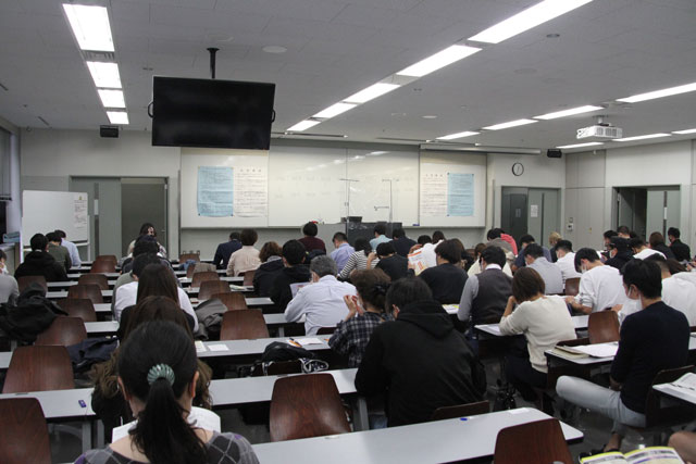 22年度宅建試験・本紙分析 トータルは前年並み 「民法」難問揃い