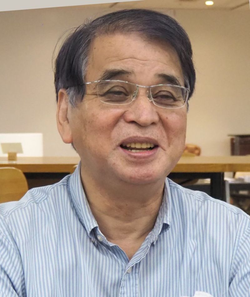 ひと エイム・テクノロジーズCEO 吉本万寿夫さん サービスロボットの普及に努める まずは〝やってみる〟