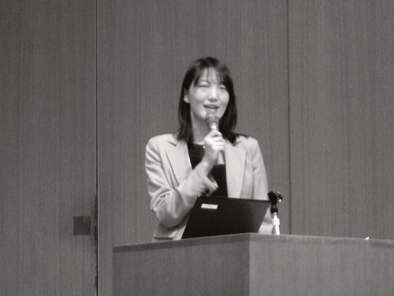 講演する国交省の本間優子課長補佐