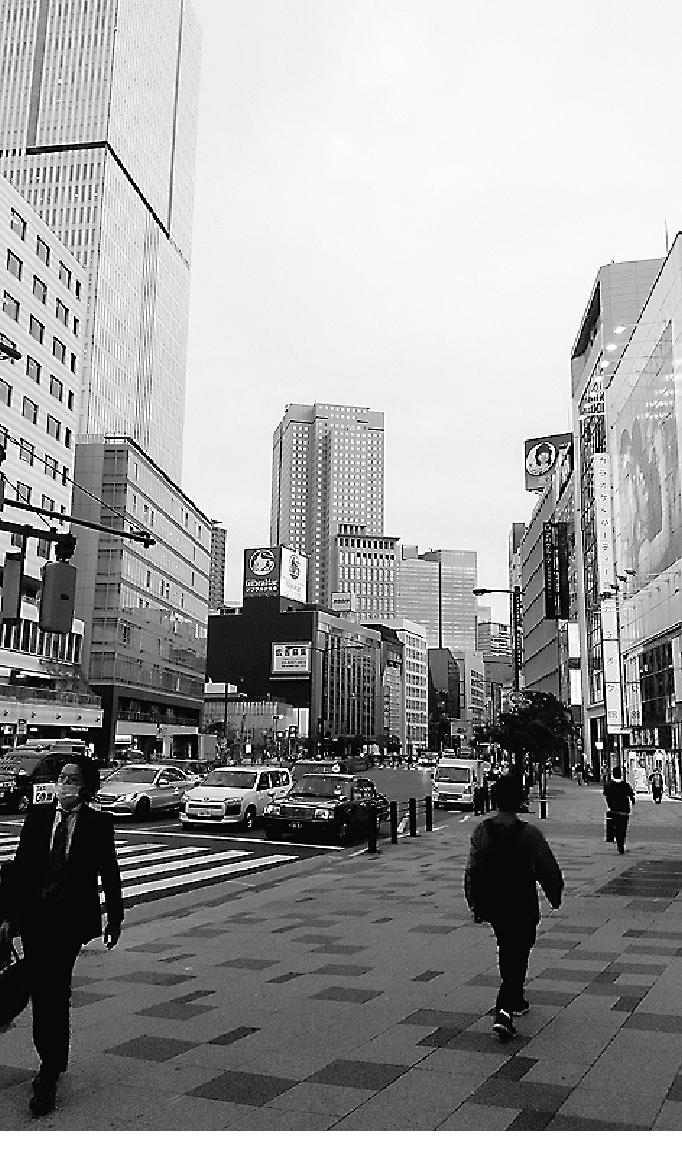 新しい資本主義社会でも、「都市は人工物の集合体」という定義は変わらない。その機能は〝密〟による効率化である。しかし、新型コロナウイルスによる感染症は「密=都市」のあり方に見直しを迫る。密が過度になれば住まいを郊外に求める人が増える。テレワークの普及は都市存亡の鍵となるのか。