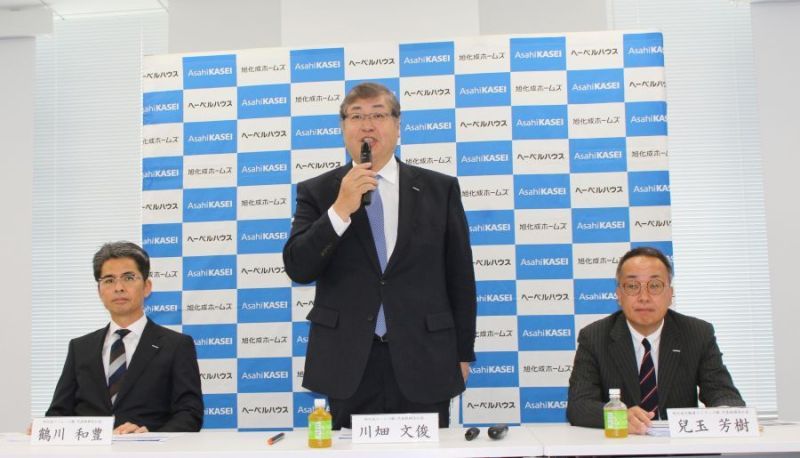 左から鶴川社長、川畑社長、兒玉社長