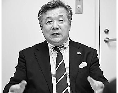 山本久雄氏