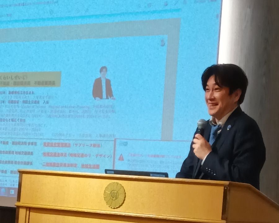 「不動産業のミライ」をテーマに講演する倉石氏