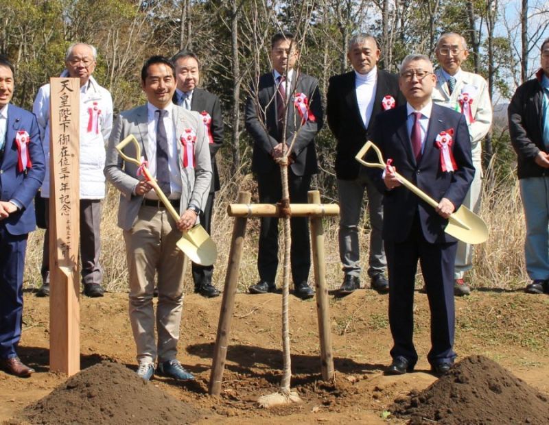 五十嵐市長(左)と山川会長