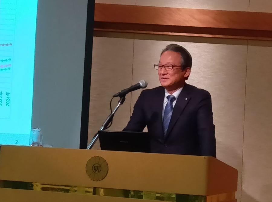 明海大学不動産学部は日本で唯一の不動産人材の専門教育機関として92年に誕生。その学部長に12年に就任した中城康彦氏が不動産女性塾で講演し、今こそ不動産業界には高度な専門知識を持った人材が必要と訴えた