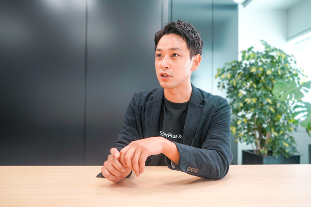 オンライン対談 契約書レビューの電子化 スパイダープラス執行役員法務責任者兼海外事業グループ長・弁護士・高橋俊輔氏 LegalOn Technologies代表取締役執行役員CEO・弁護士・角田望氏