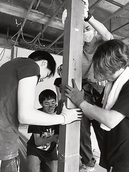 17年度は7月まで2階の解体作業を行った