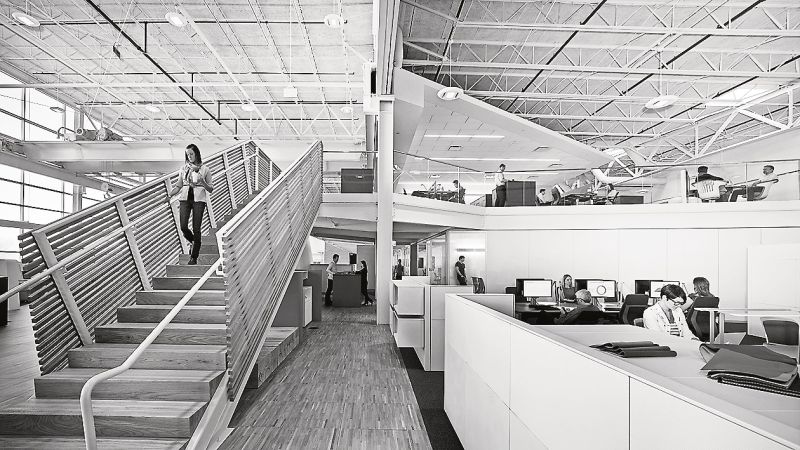 空間を立体的につなぎ、コラボレーションしやすい環境に(Steelcase社)