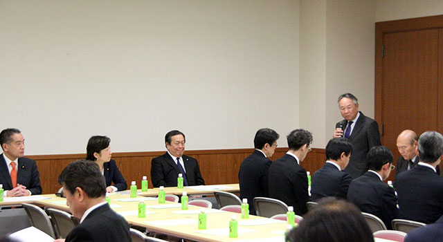 住宅ローン減税の延長・拡充へ 全日議連が総会 26年度税制・政策要望を議論