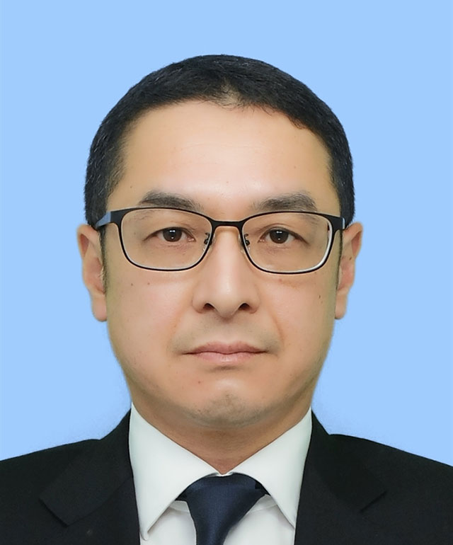 峯 昌裕氏
