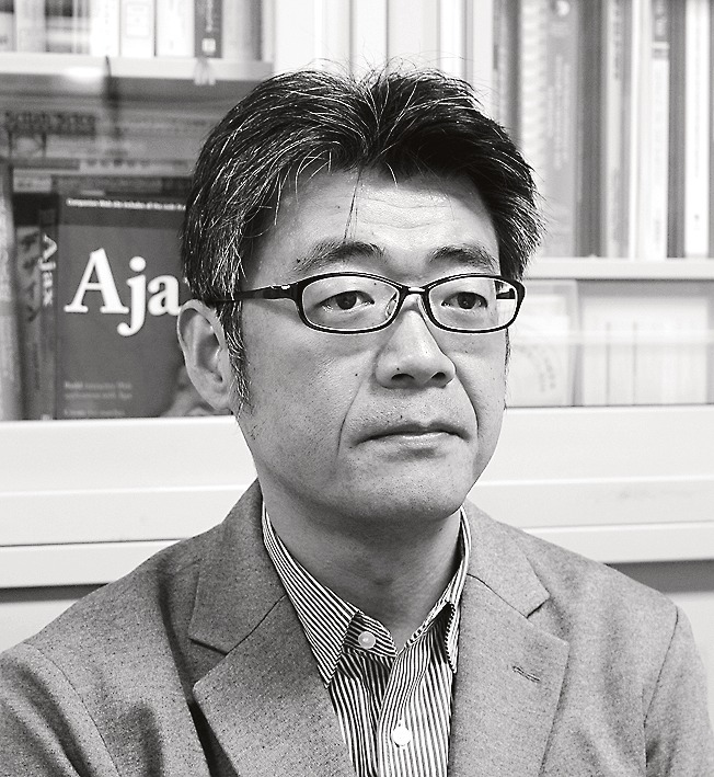 高間康史教授