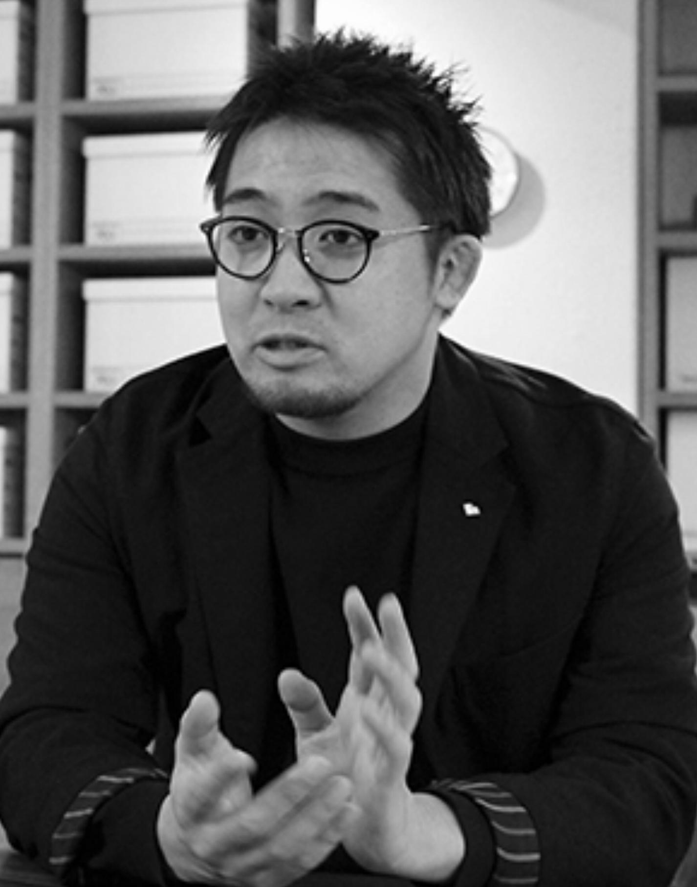 内堀常務
