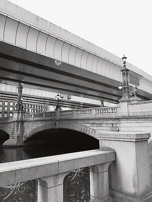 首都高が上を走る街道の起点・日本橋