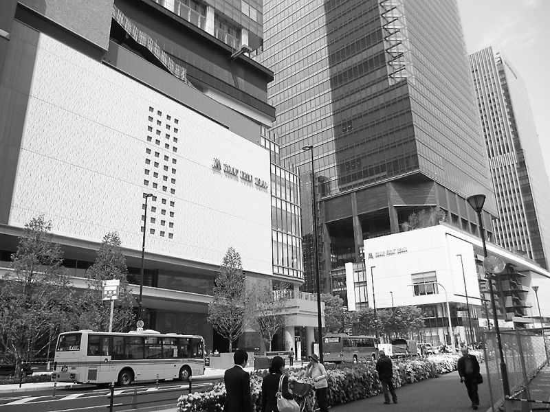 超高層ビルが連なる「グランフロント大阪」