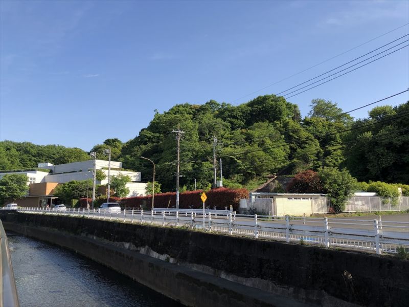 再開発に期待が集まる向ヶ丘遊園跡地。開発面積は16万2400m2で、商業施設、温浴施設、自然体験の各エリアで構成される。23年度の竣工を目指して計画が進んでいる