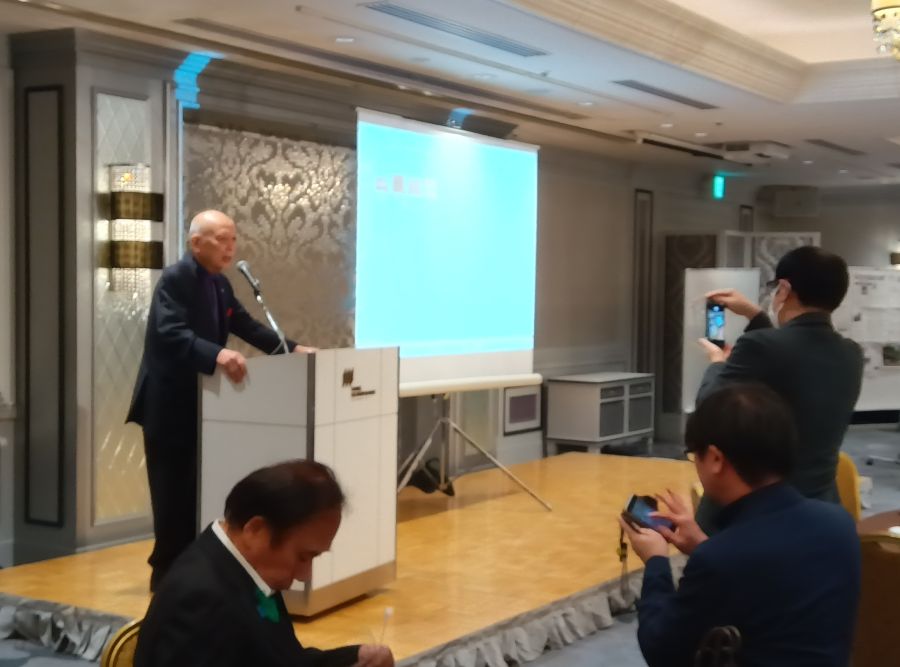 彼方の空 住宅評論家 本多信博 ◇226 幸福を呼ぶ住まい 40年変わらぬ信念 鈴木静雄氏の経営哲学