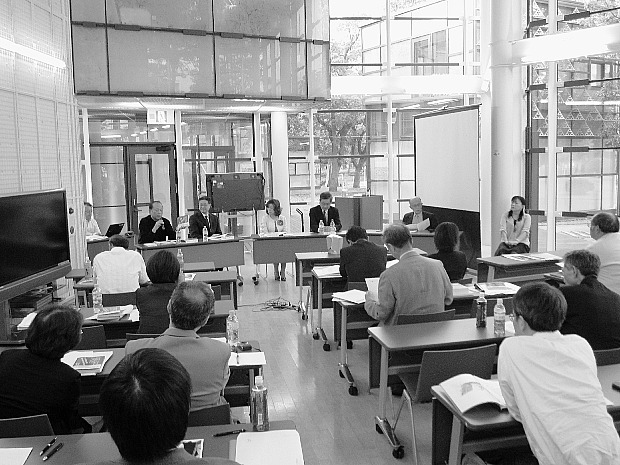 疾病と住環境シンポジウムの風景
