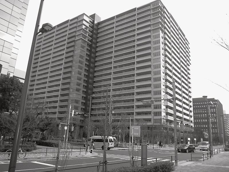 竣工したばかりの建物外観