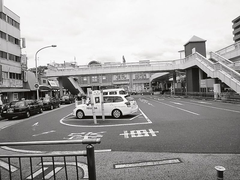 近鉄大和高田駅前ロータリー