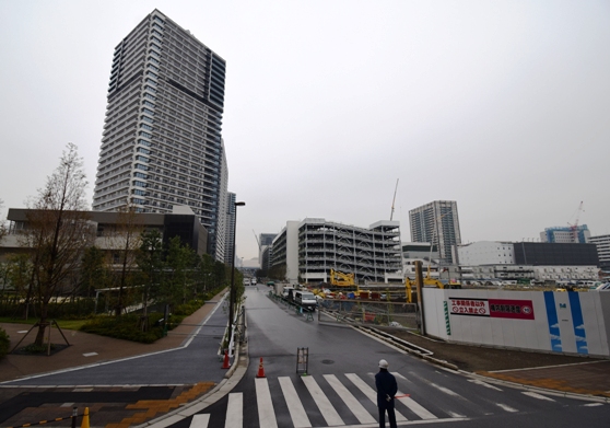 20年4月開業予定の商業施設を中心に整備