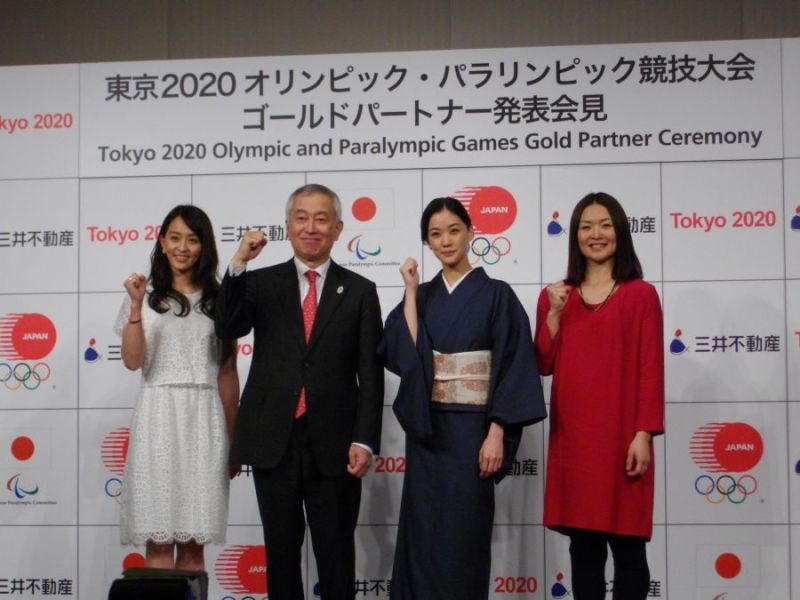 左から元体操女子日本代表の田中理恵さん、菰田代表、蒼井さん、パラリンピアン（陸上・走り幅跳び）の佐藤真海さん