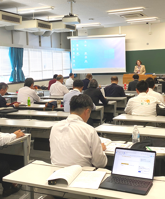 自治体と不動産業の協働を 日本居住福祉学会が「空き家と地域革新」テーマに全国大会