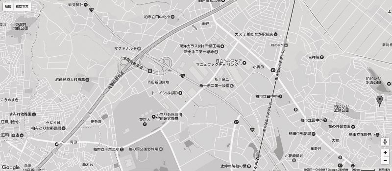 右の丸い目印が「柏―5」柏ビレジ内の地点。「柏9―1」「同9―5」と距離的に近いことが分かる(グーグルマップより)