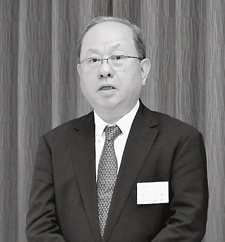 「瓦の事実伝えたい」と野口理事長
