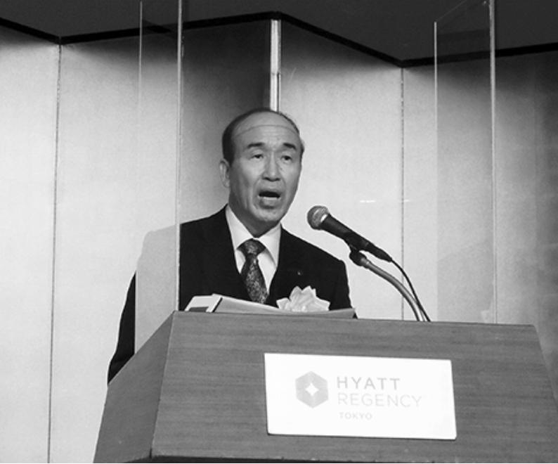 岸隆司学院長