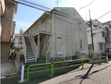 改修前の物件外観