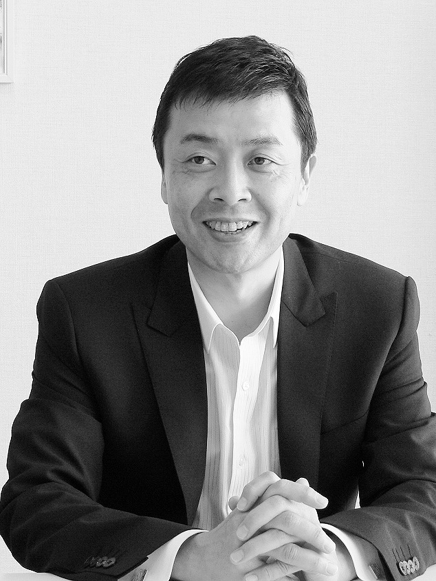 塙代表取締役