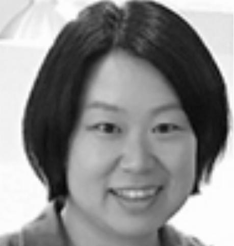 出村亜希子氏
