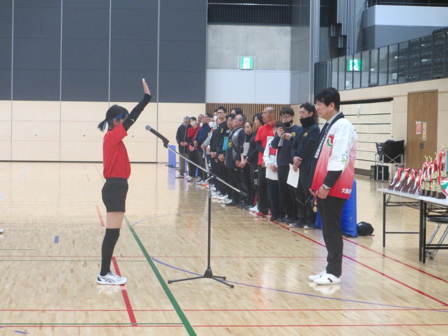 バレーボール大会府内小学生が熱戦 大阪宅建が主催
