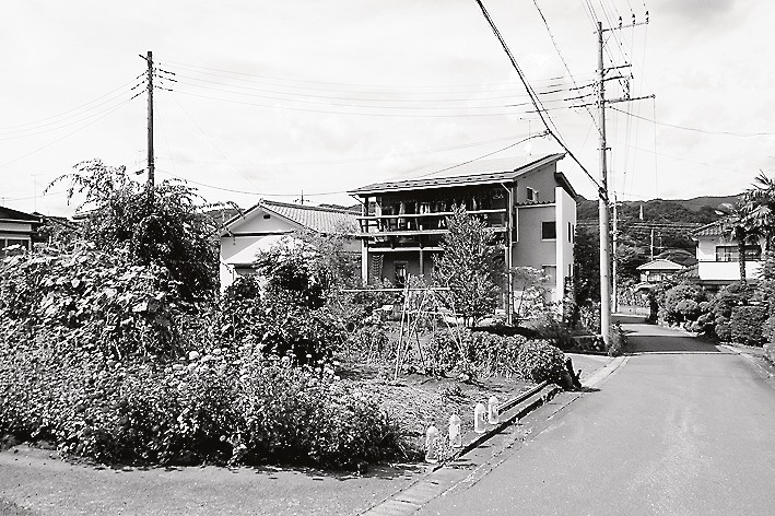 美しい庭園が住む人の感性を育てる(神奈川県相模原市で)