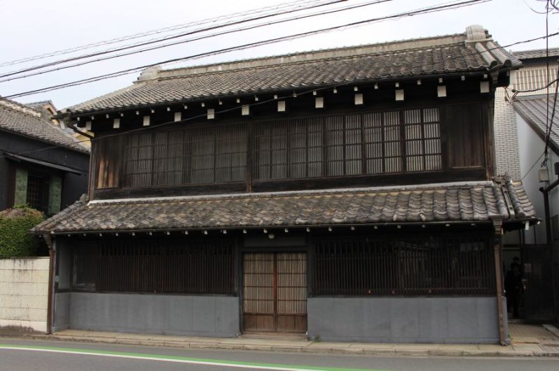 来年1月から使用される「綾部家」の外観