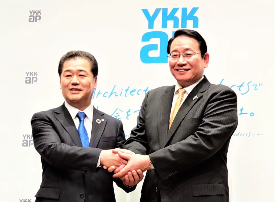 次期社長の魚津彰副社長(左)と堀秀充社長
