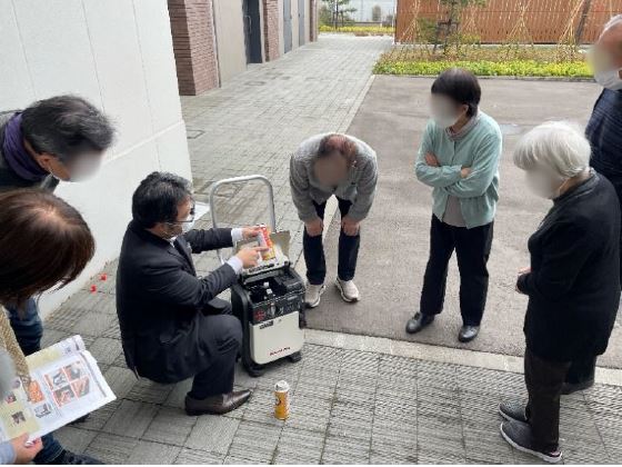 コスモスイニシア、シニア向けマンションで渡り防災の取り組み
