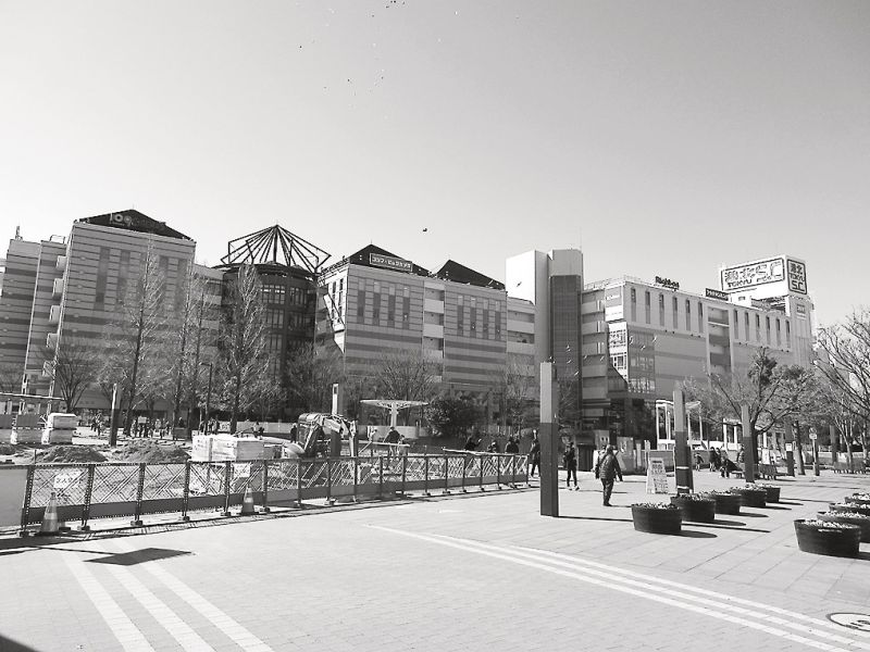センター南駅前の大型商業施設。港北東急SC
