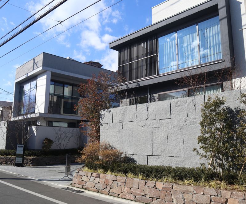 「プラウドシーズン成城コート」の外観