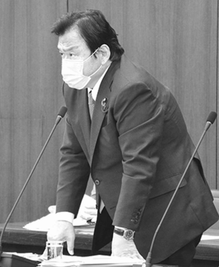 質疑に立つ赤羽大臣(5月20日、衆院国交委)