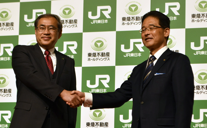 深澤ＪＲ東日本社長（左）と西川東急不動産ＨＤ社長