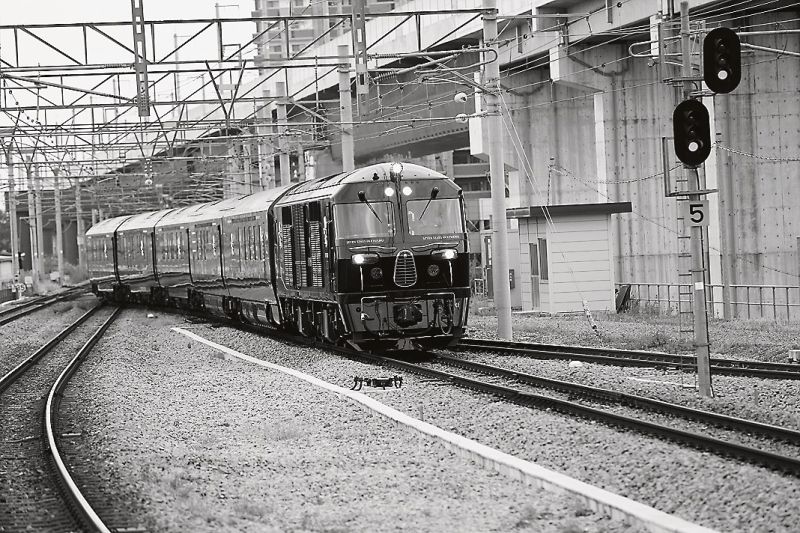 人気の豪華列車「ななつ星」(撮影・淺川博範氏)