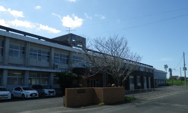 旧神川中学校外観